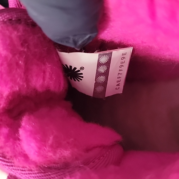 UGG® Neumel II Chukka Boot - Little Kid / Big Kid - Rock Rose Size 3 Authentic - Picture 5 of 13